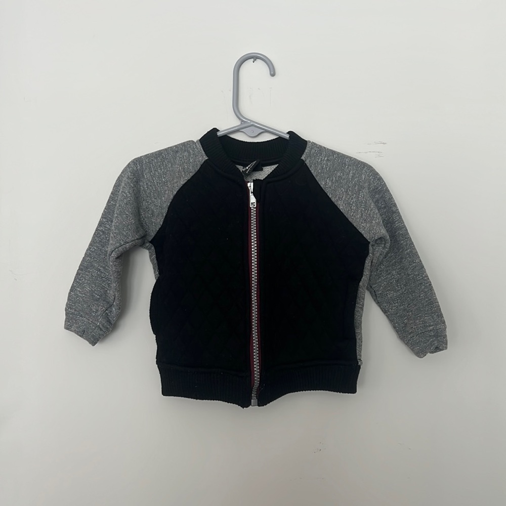 FIRST WAVE 18 months grey and black zip up